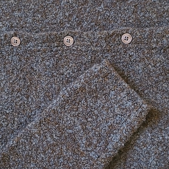 DEANE & WHITE Gray Wool Sweater, Size Medium - Picture 8 of 8